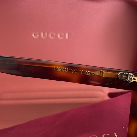 GUCCI SUNGLASSES OVERSIZED - Picture 4 of 9